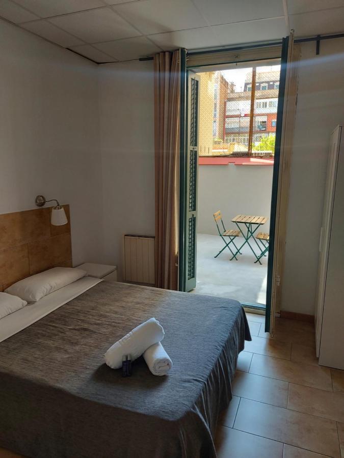 Hostal Martinval Barcelona Zewnętrze zdjęcie