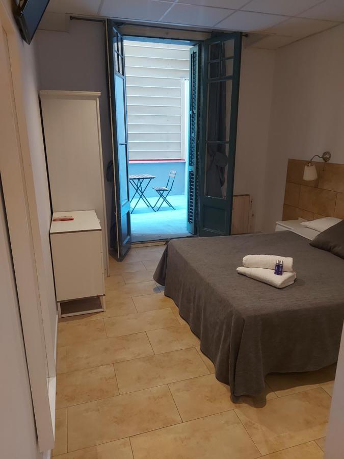 Hostal Martinval Barcelona Zewnętrze zdjęcie