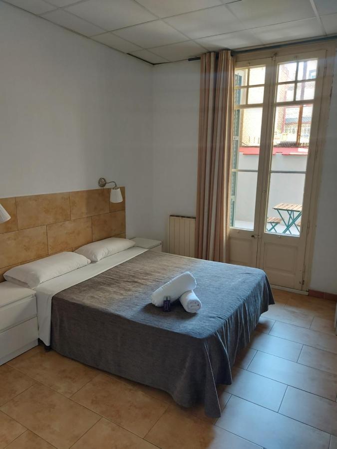 Hostal Martinval Barcelona Zewnętrze zdjęcie